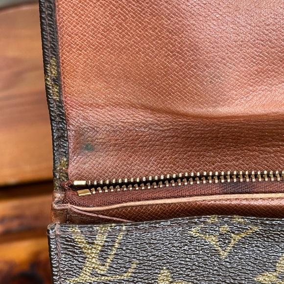Louis Vuitton Sarah Monogram Wallet - FULL INCLUSION - Picture 15 of 15